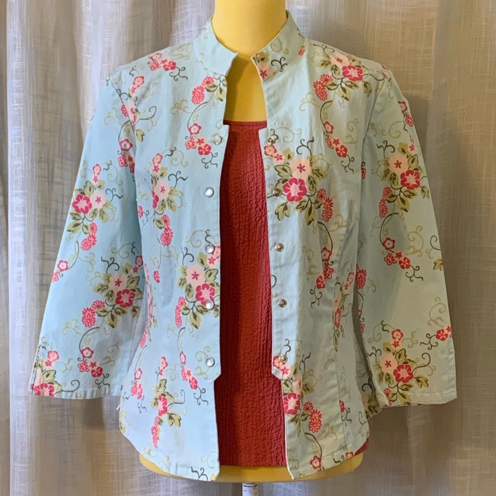 Adorable Spring Jacket/Blazer 😍